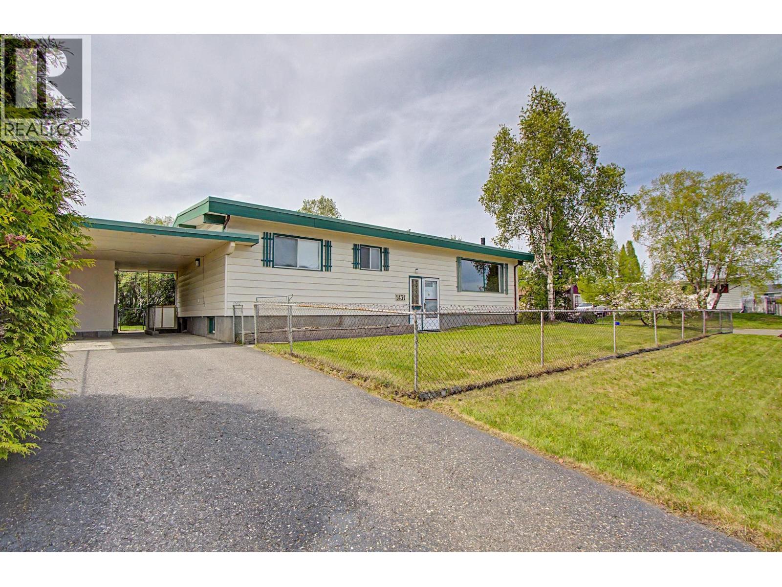 1431 FRASER CRESCENT - 1
