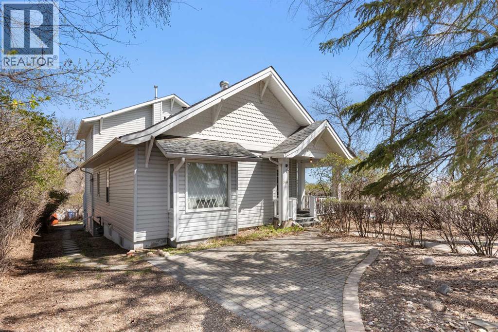 548 7 Street SE - photo 2