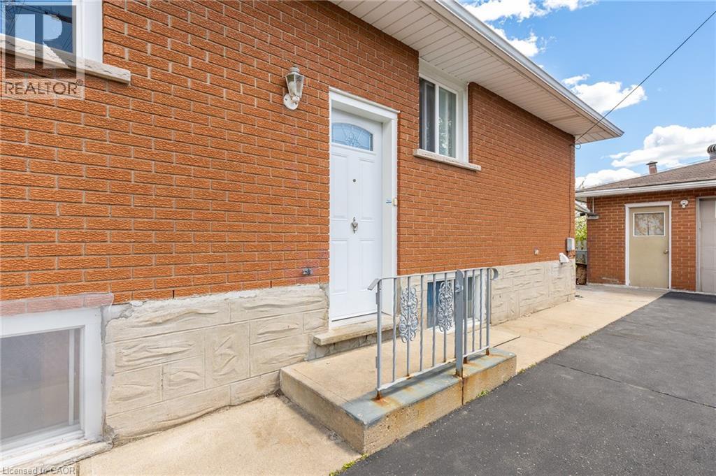 211 BALLANTYNE Avenue, Cambridge, Ontario, N1R7B5 — Photo 5