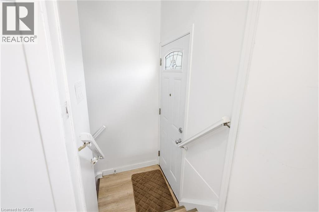 211 BALLANTYNE Avenue - 20