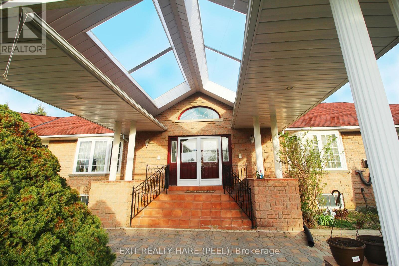 5 GLENBROOK BOULEVARD - 12