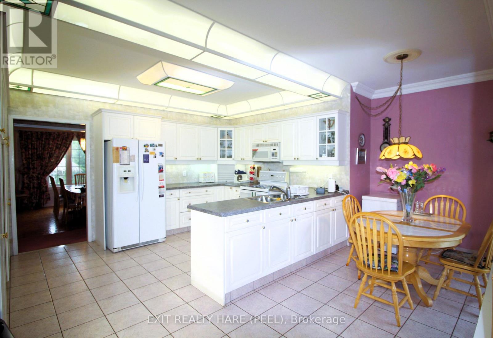 5 GLENBROOK BOULEVARD - 17