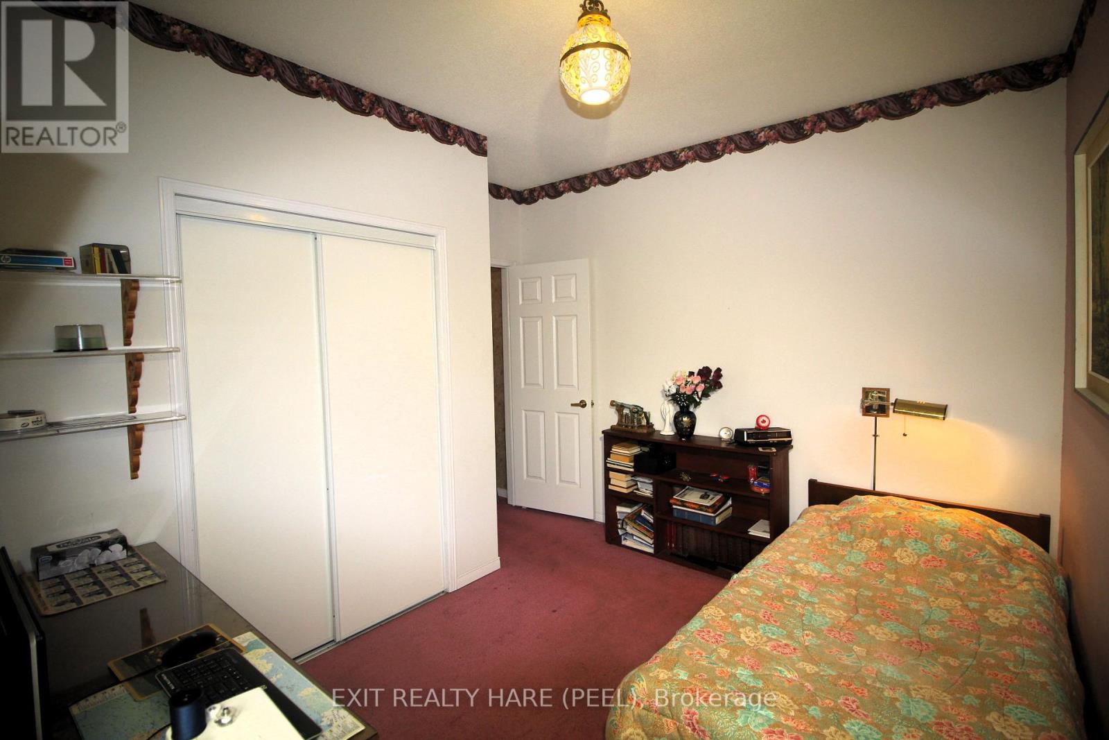 5 GLENBROOK BOULEVARD - 25