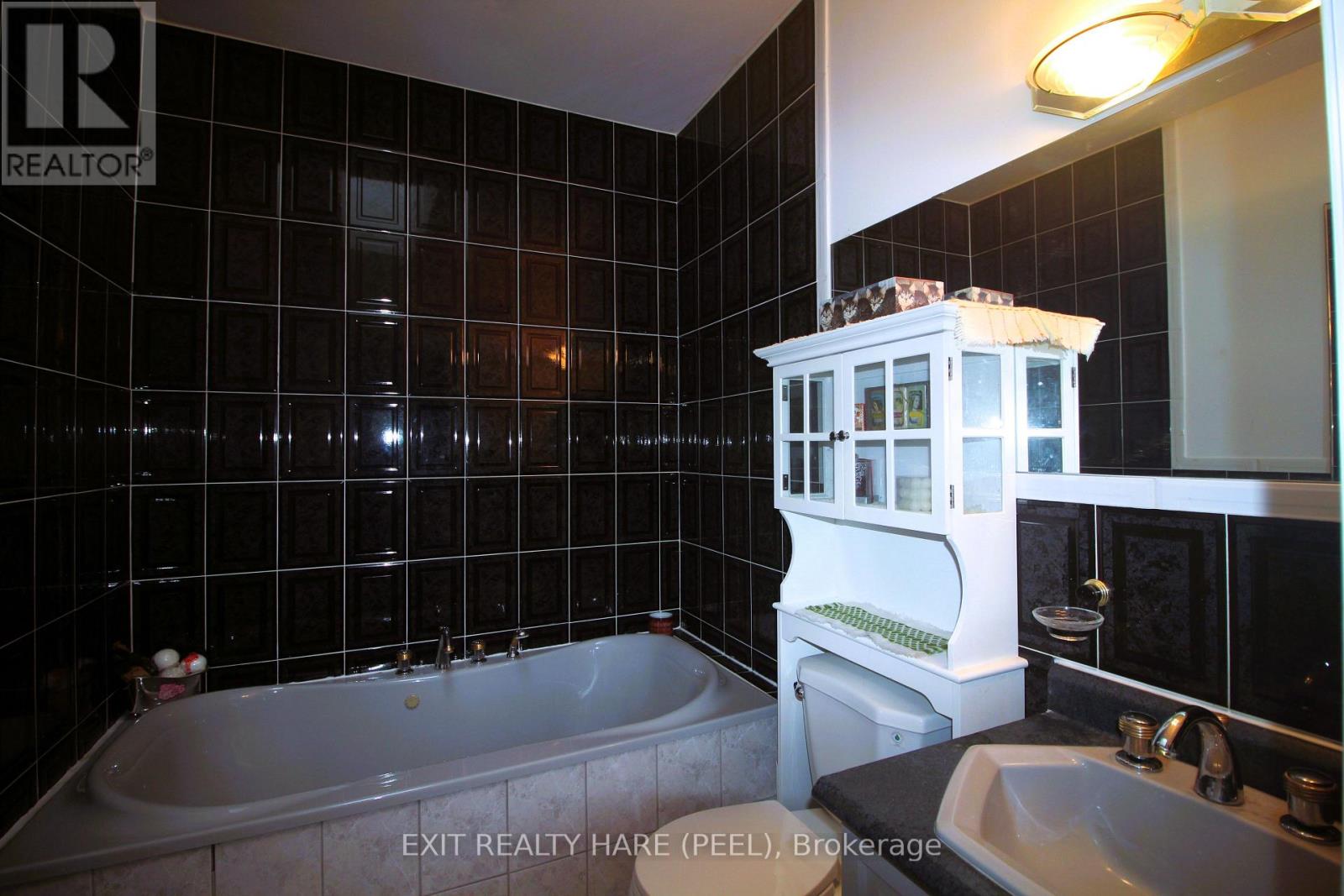 5 GLENBROOK BOULEVARD - 34