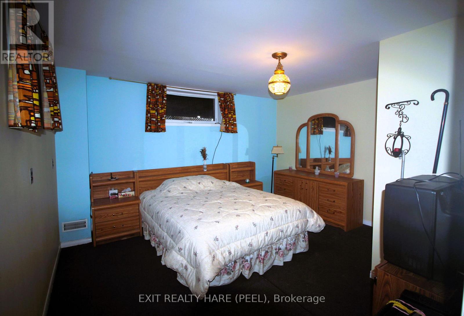 5 GLENBROOK BOULEVARD - 45