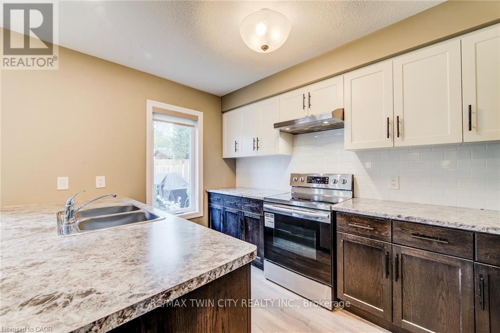 63 CRAB APPLE COURT - 19