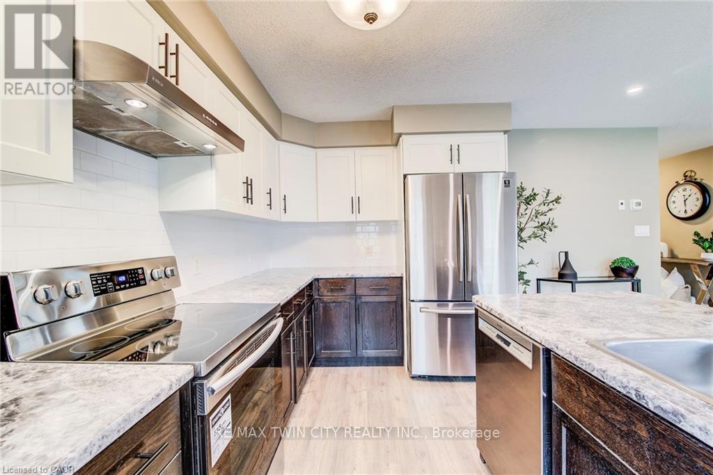 63 CRAB APPLE COURT - 20