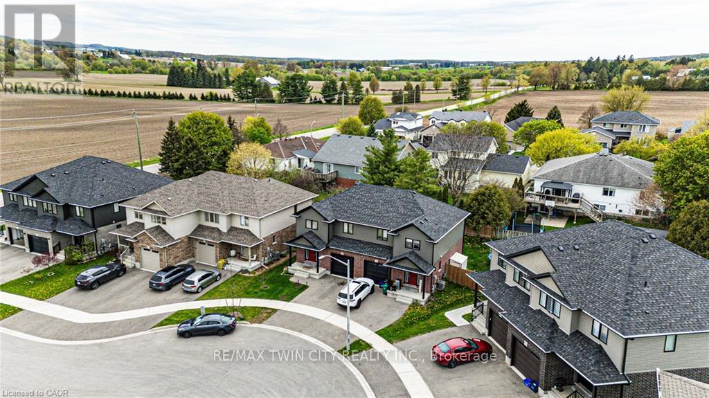 63 CRAB APPLE COURT - 42