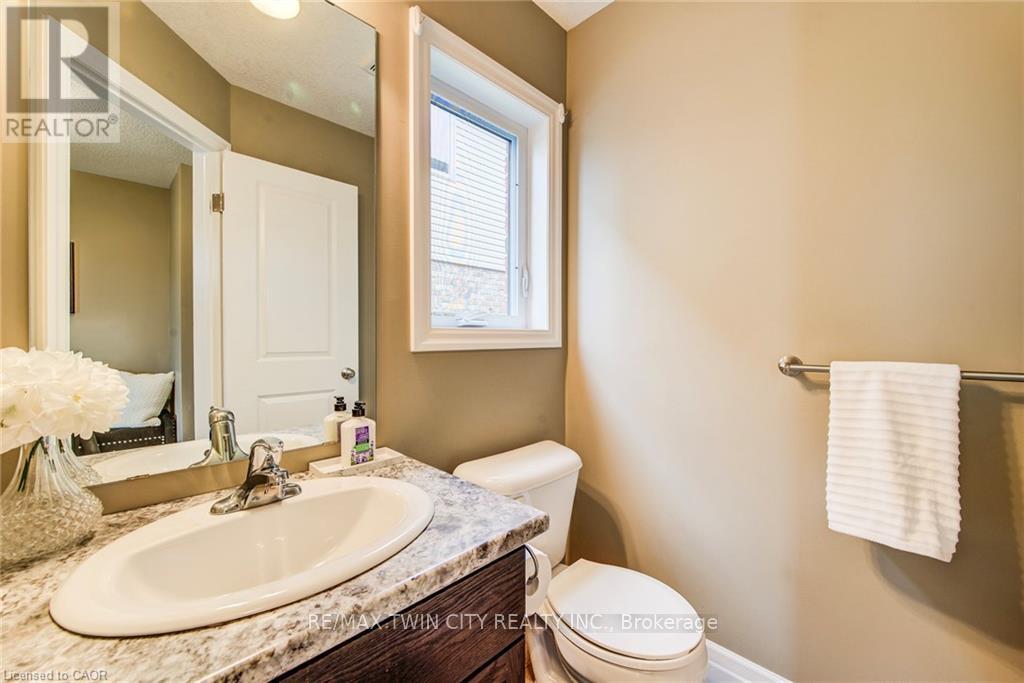 63 CRAB APPLE COURT - 8