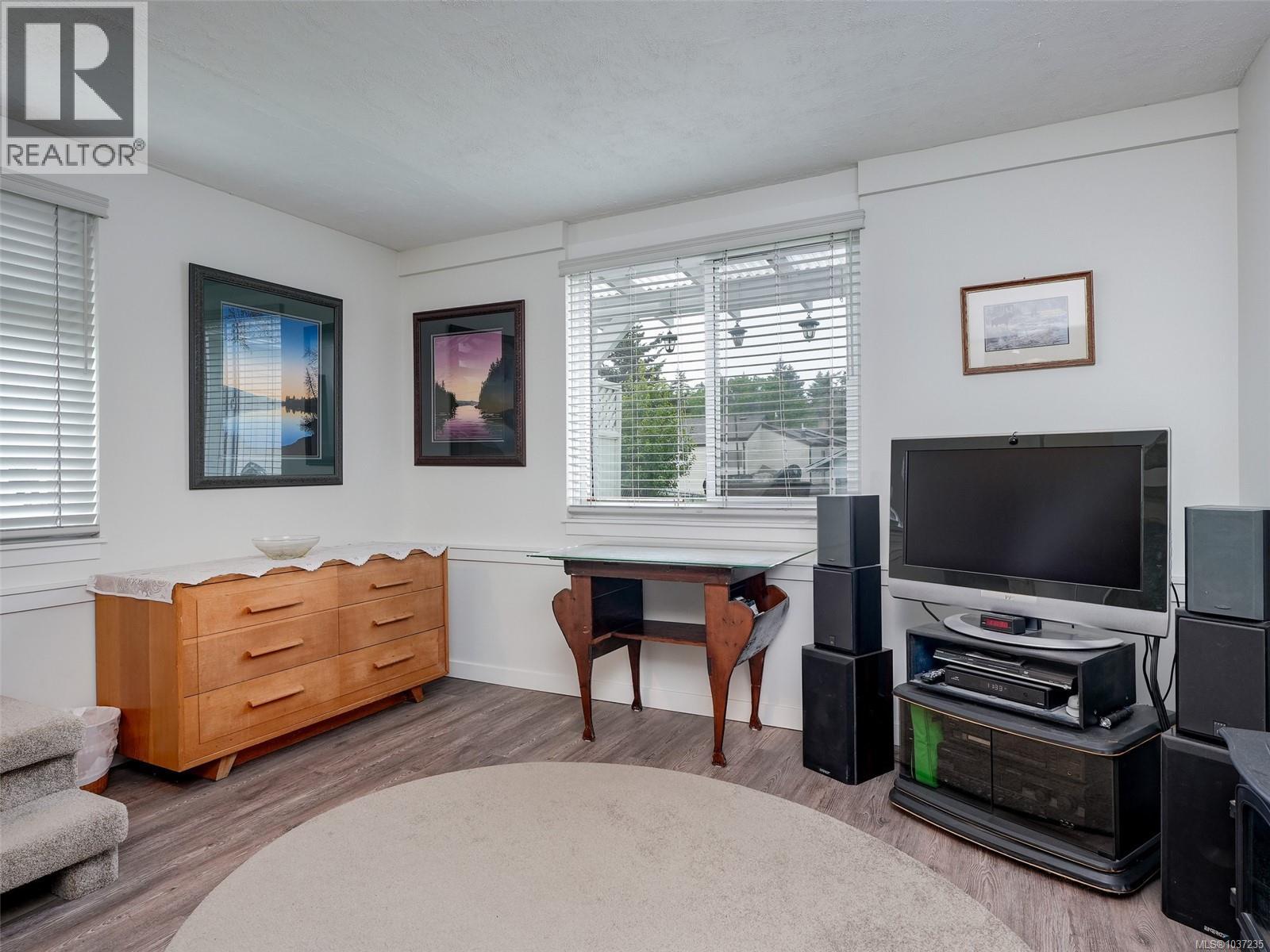 4034 Carey Rd - 14