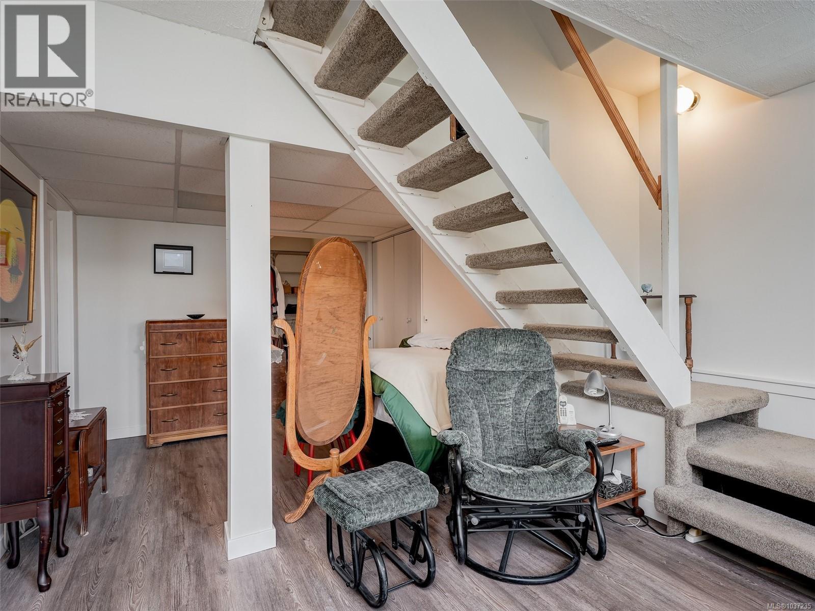 4034 Carey Rd - 15