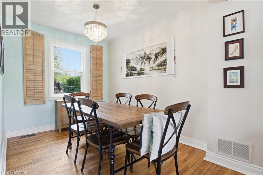 14 LORNE Crescent, Kitchener, Ontario, N2M3Y3 — Photo 6