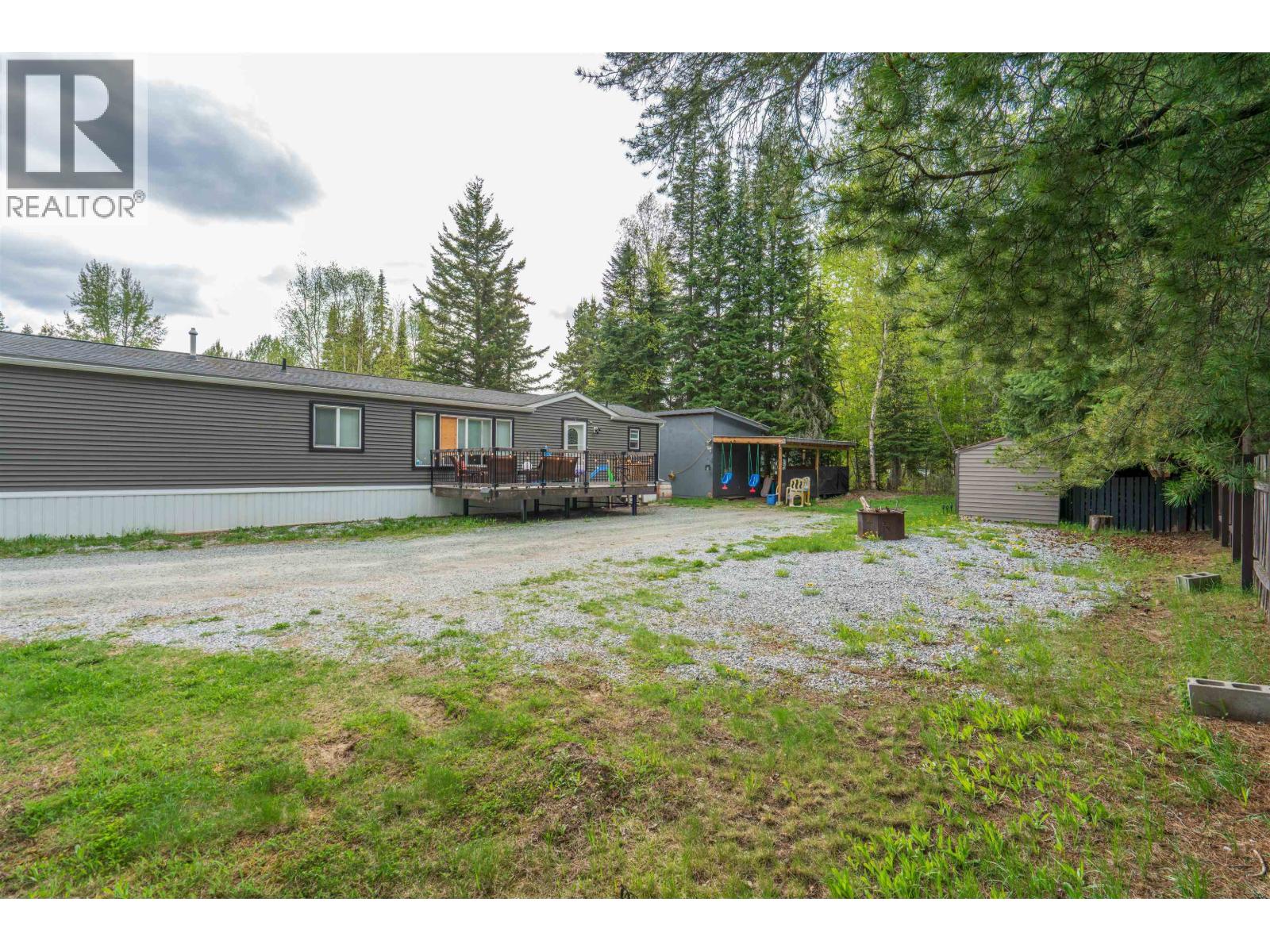 Living room of 7243 GLENVIEW DRIVE · Prince George, BC
