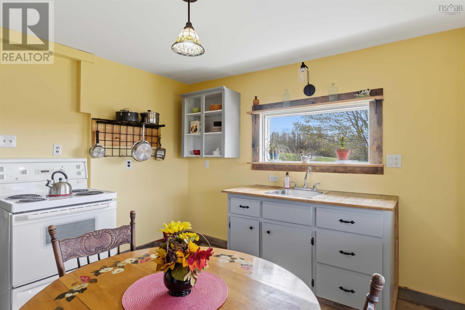 Property 33 of 47 of 2578 Clementsvale Rd