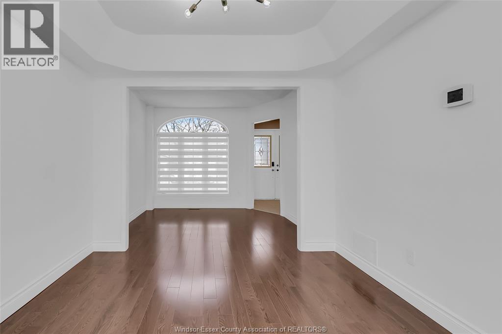 1063 Peach Blossom CRESCENT, Windsor, Ontario, N9G2R5 — Photo 9
