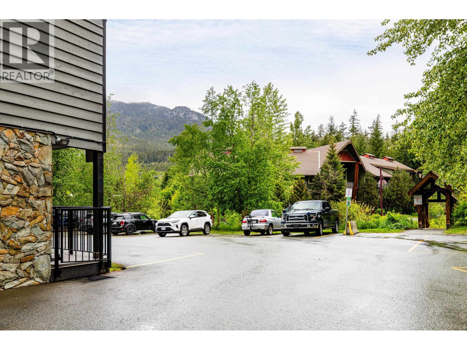 105 2021 KAREN CRESCENT, Whistler