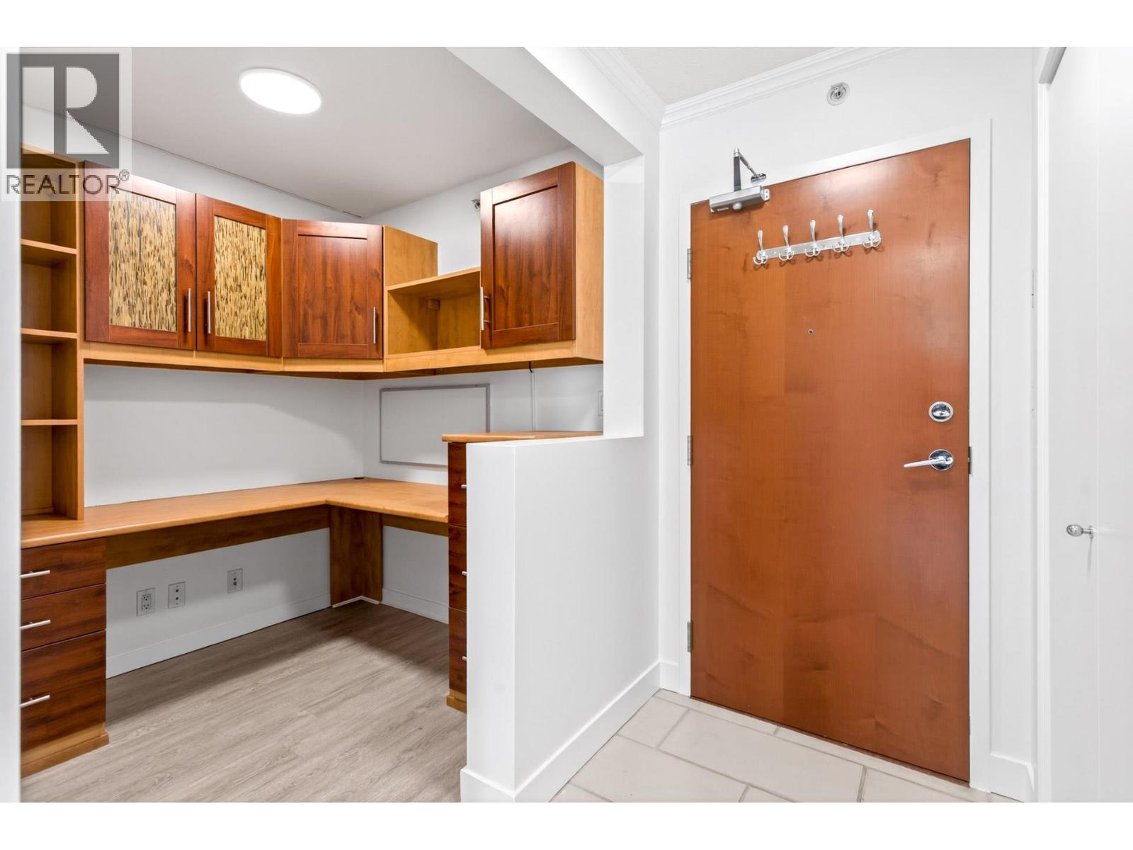 1506 833 AGNES STREET, New Westminster