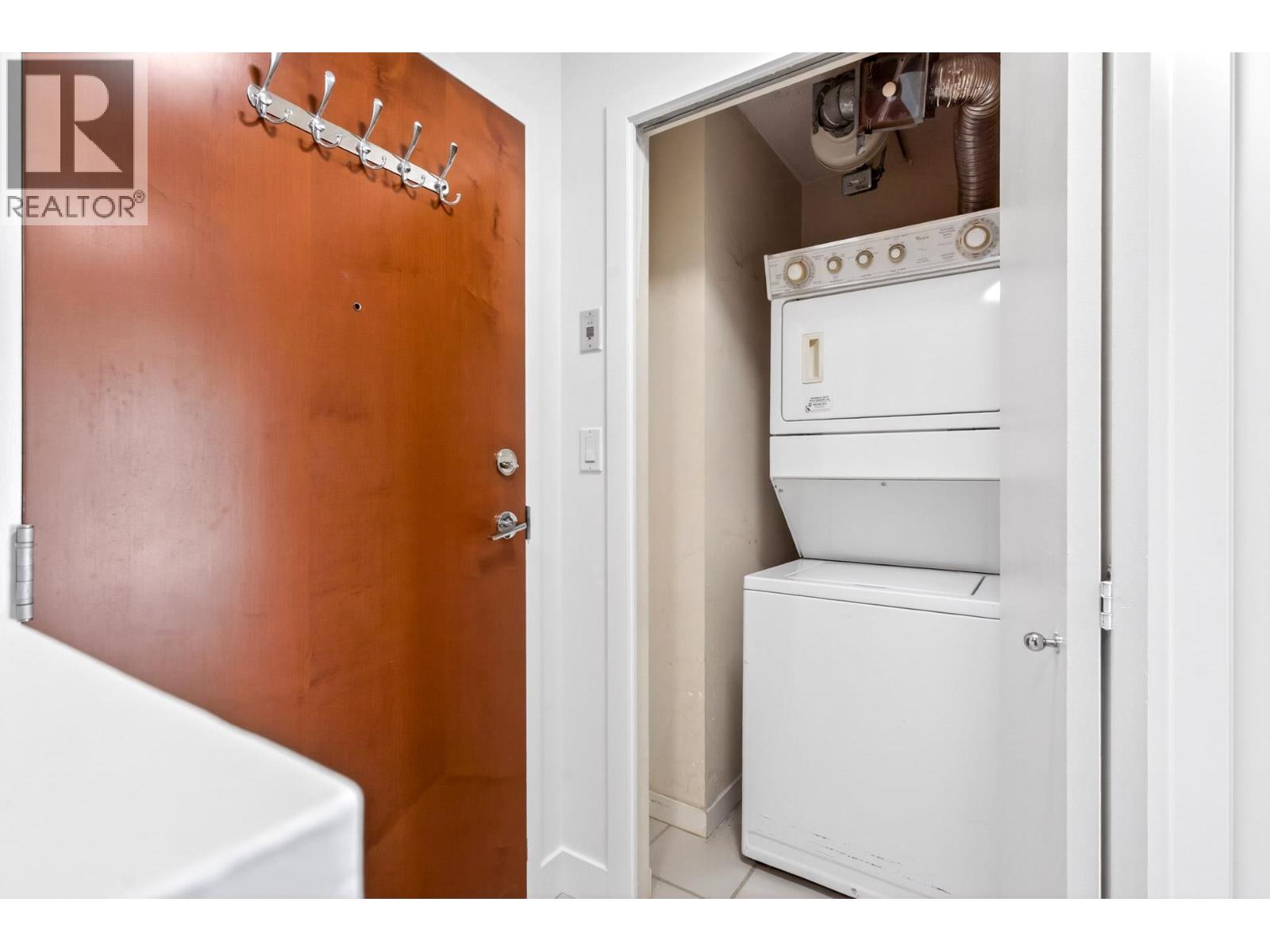1506 833 AGNES STREET, New Westminster
