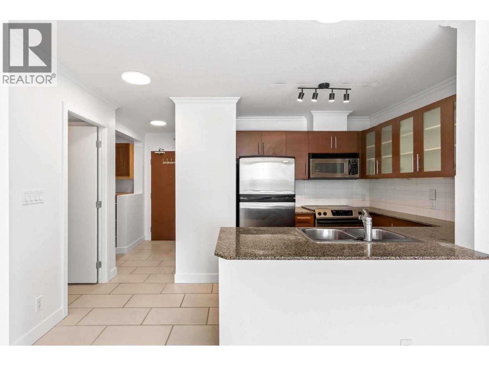 1506 833 AGNES STREET, New Westminster