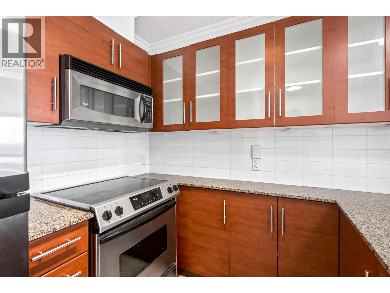 1506 833 AGNES STREET, New Westminster