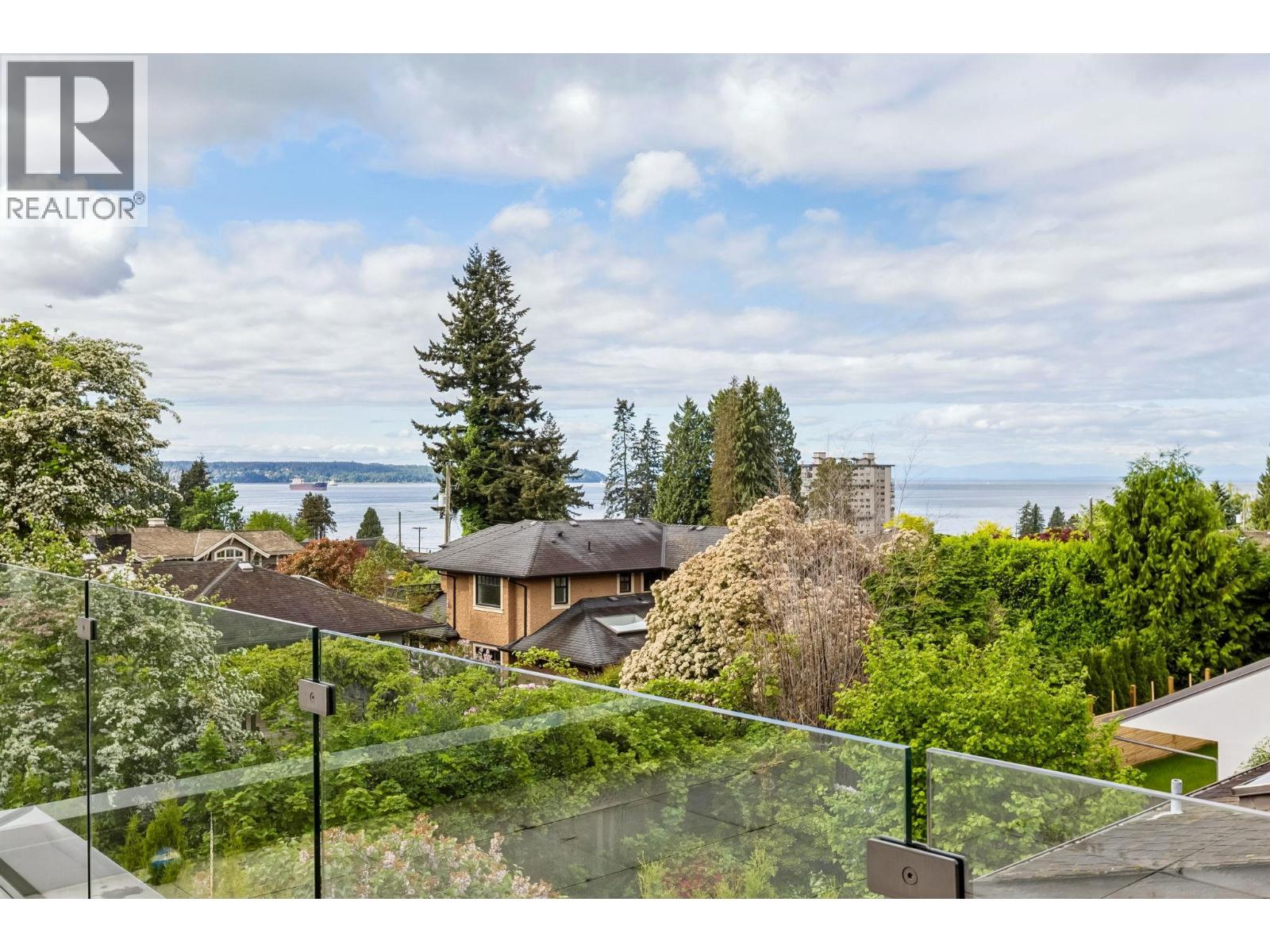 2256 JEFFERSON AVENUE, West Vancouver
