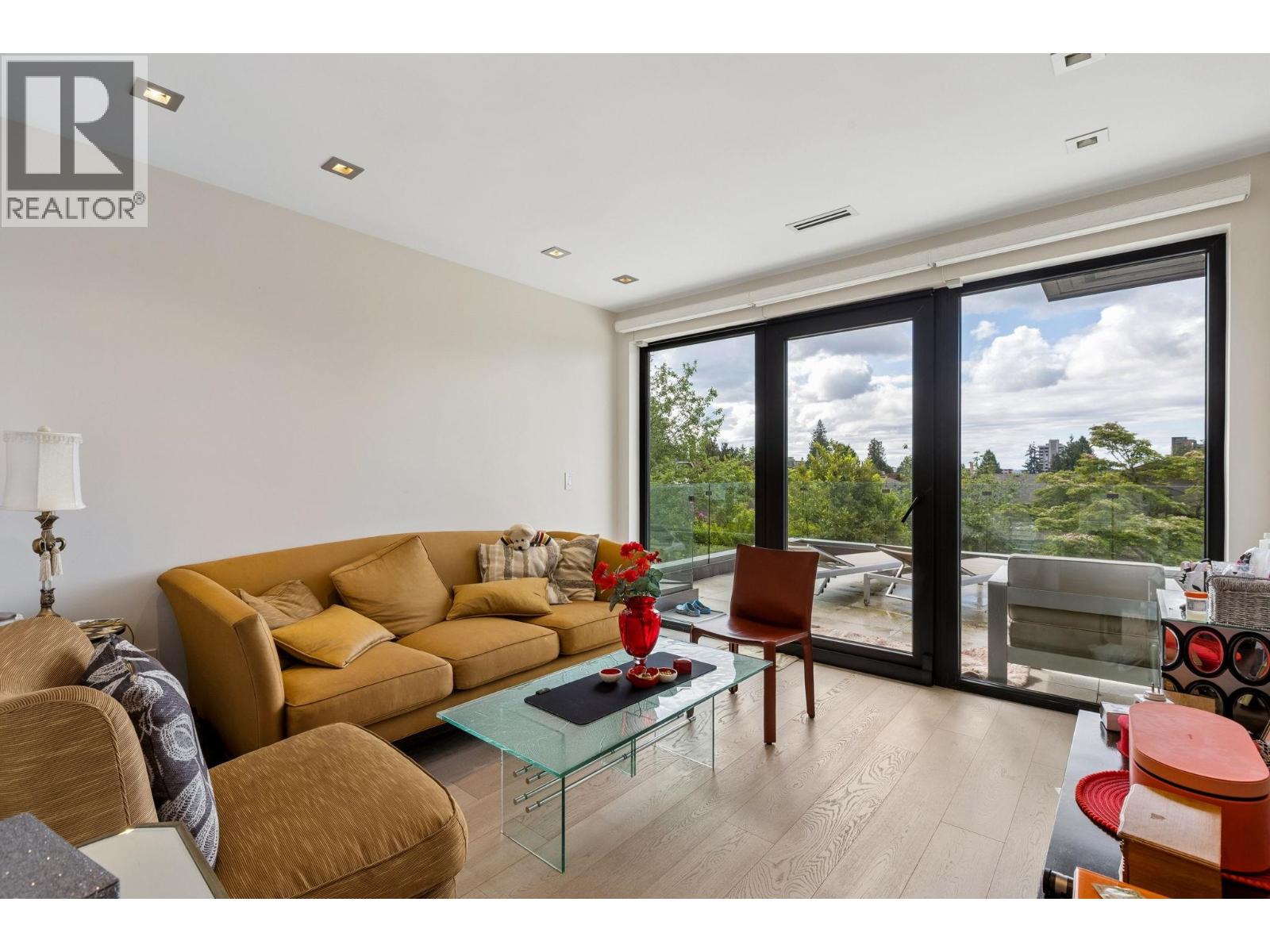 2256 JEFFERSON AVENUE, West Vancouver