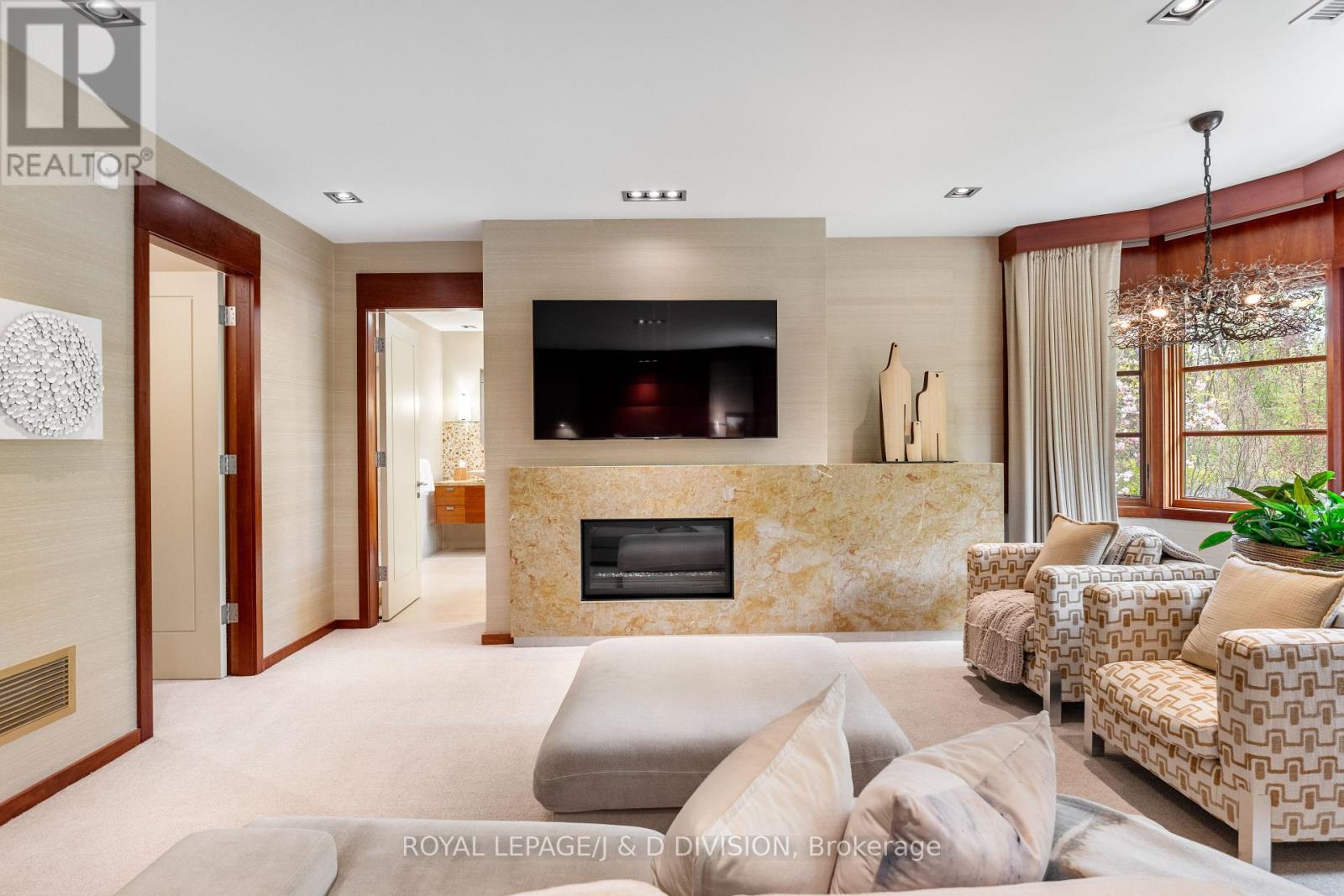 24 GLENVIEW AVENUE - 29