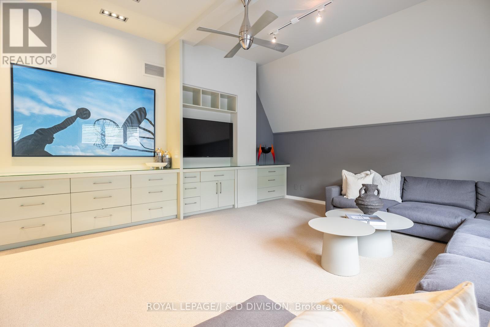 24 GLENVIEW AVENUE - 38