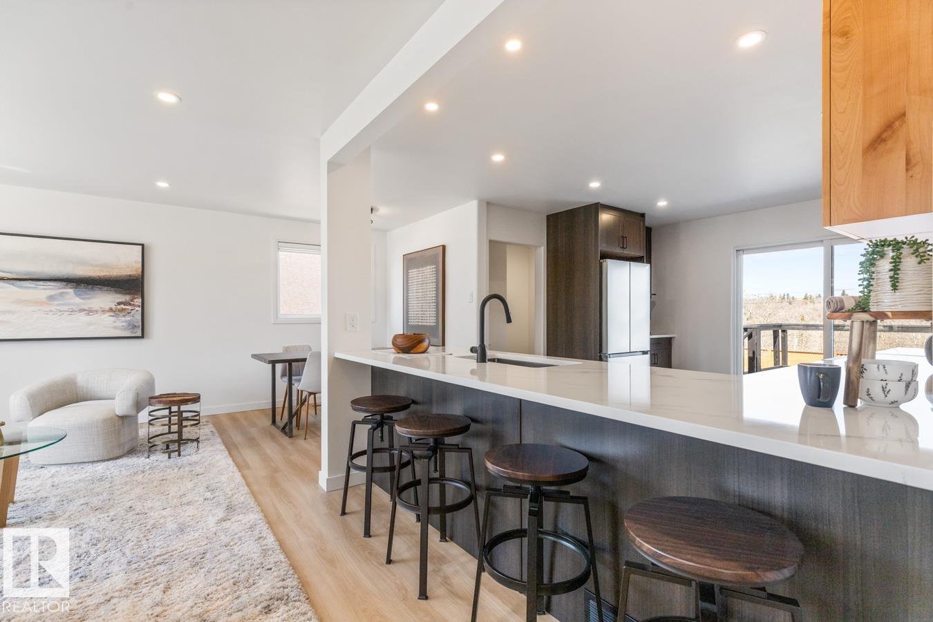 4508 109A AV NW - 11