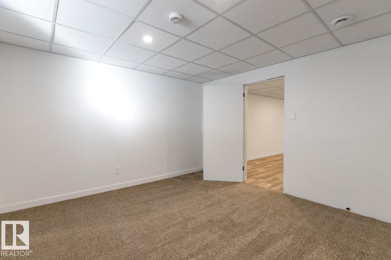 4508 109A AV NW - 32