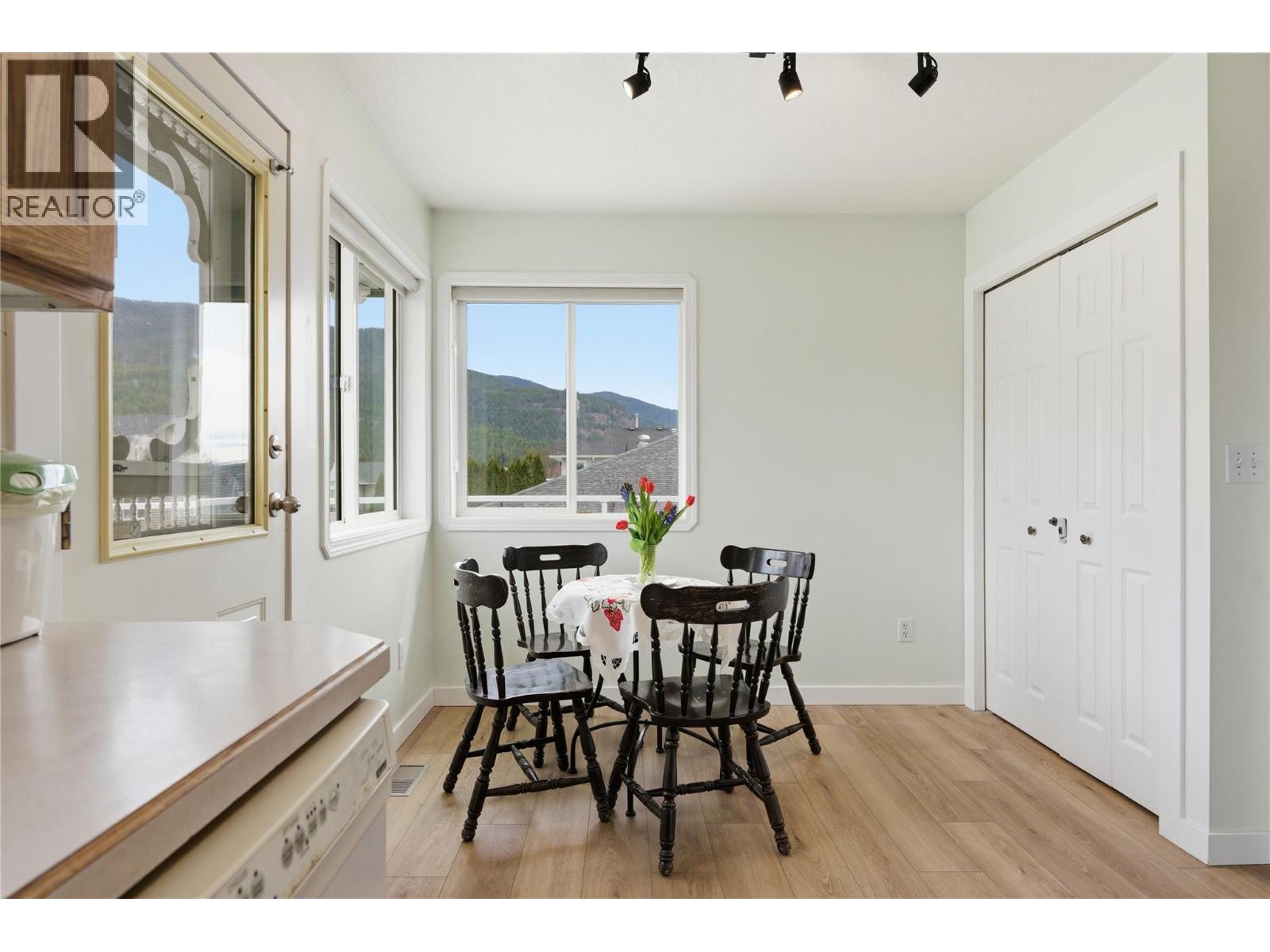 2160 Okanagan Street - 13
