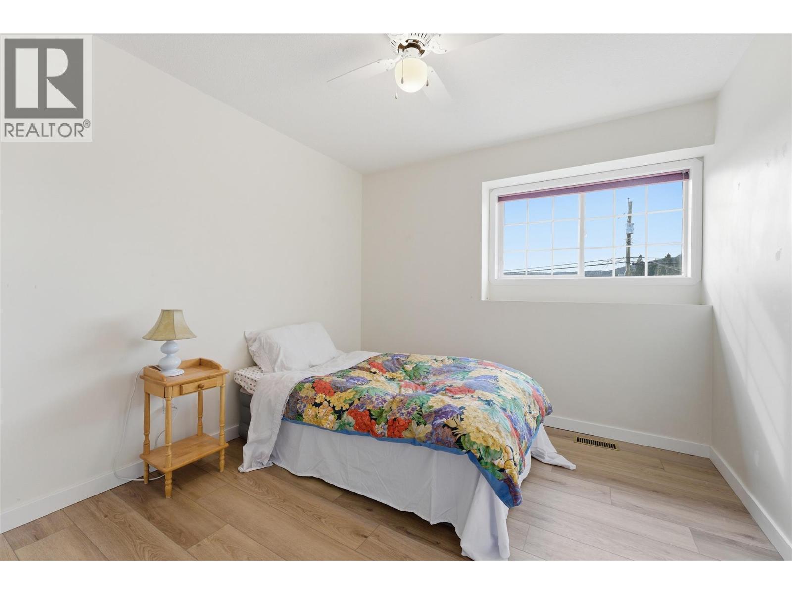 2160 Okanagan Street - 20