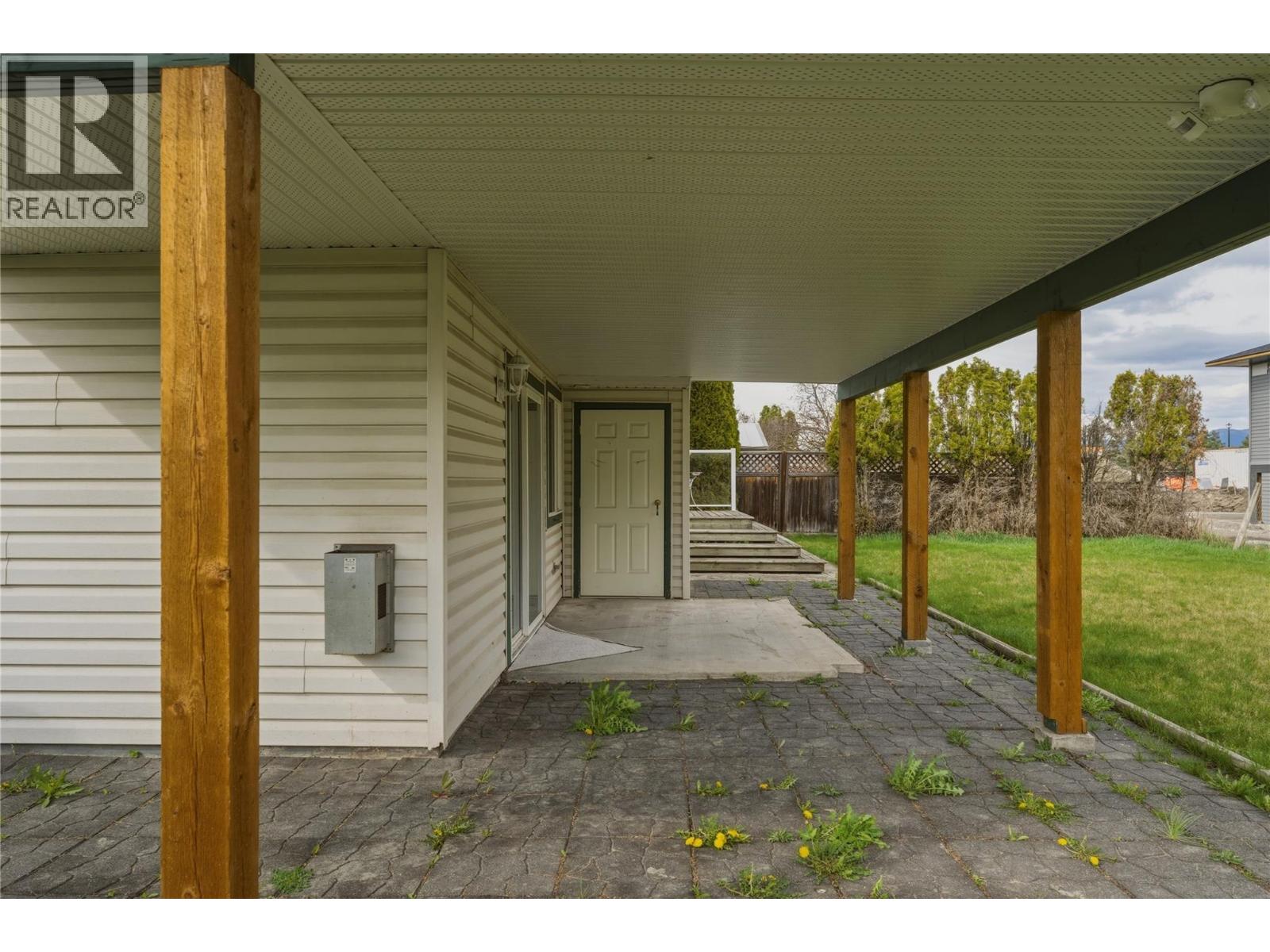 2160 Okanagan Street - 32