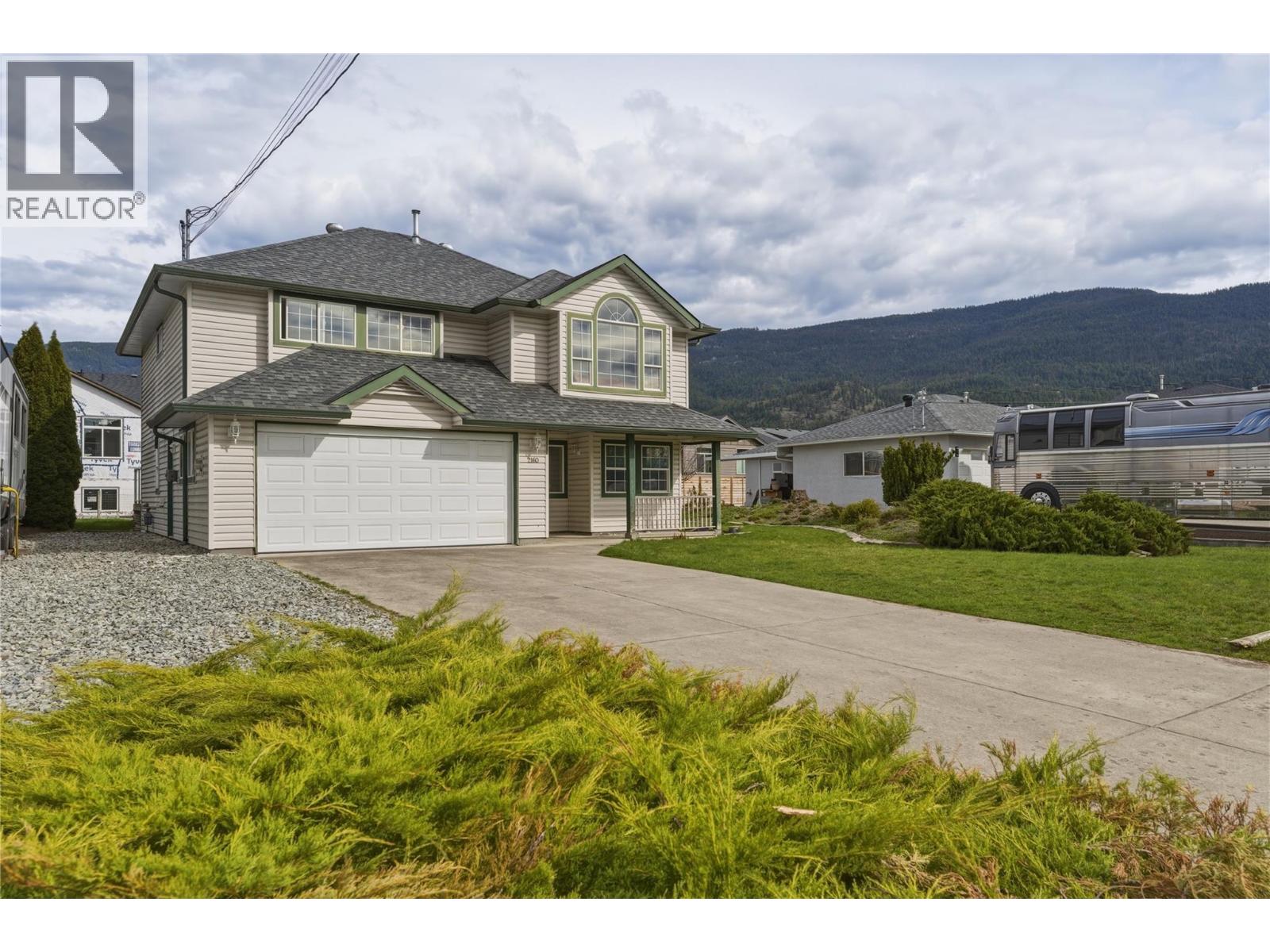 2160 Okanagan Street - 4