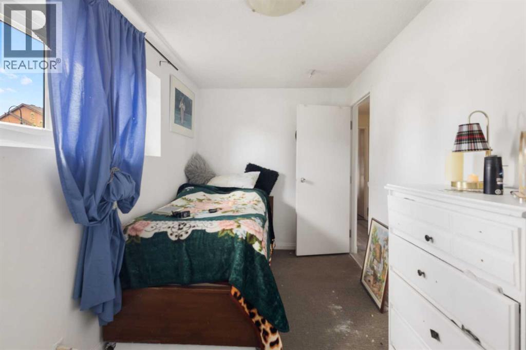 169 Beddington Circle NE - 21