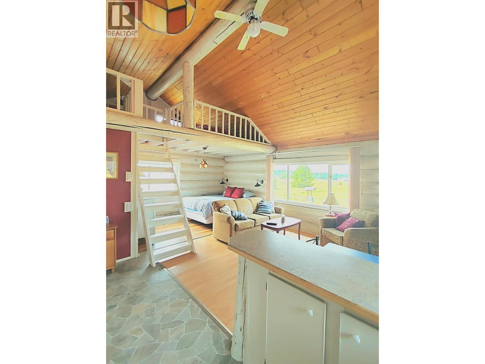 6210 ROBIN ROAD, Horse Lake