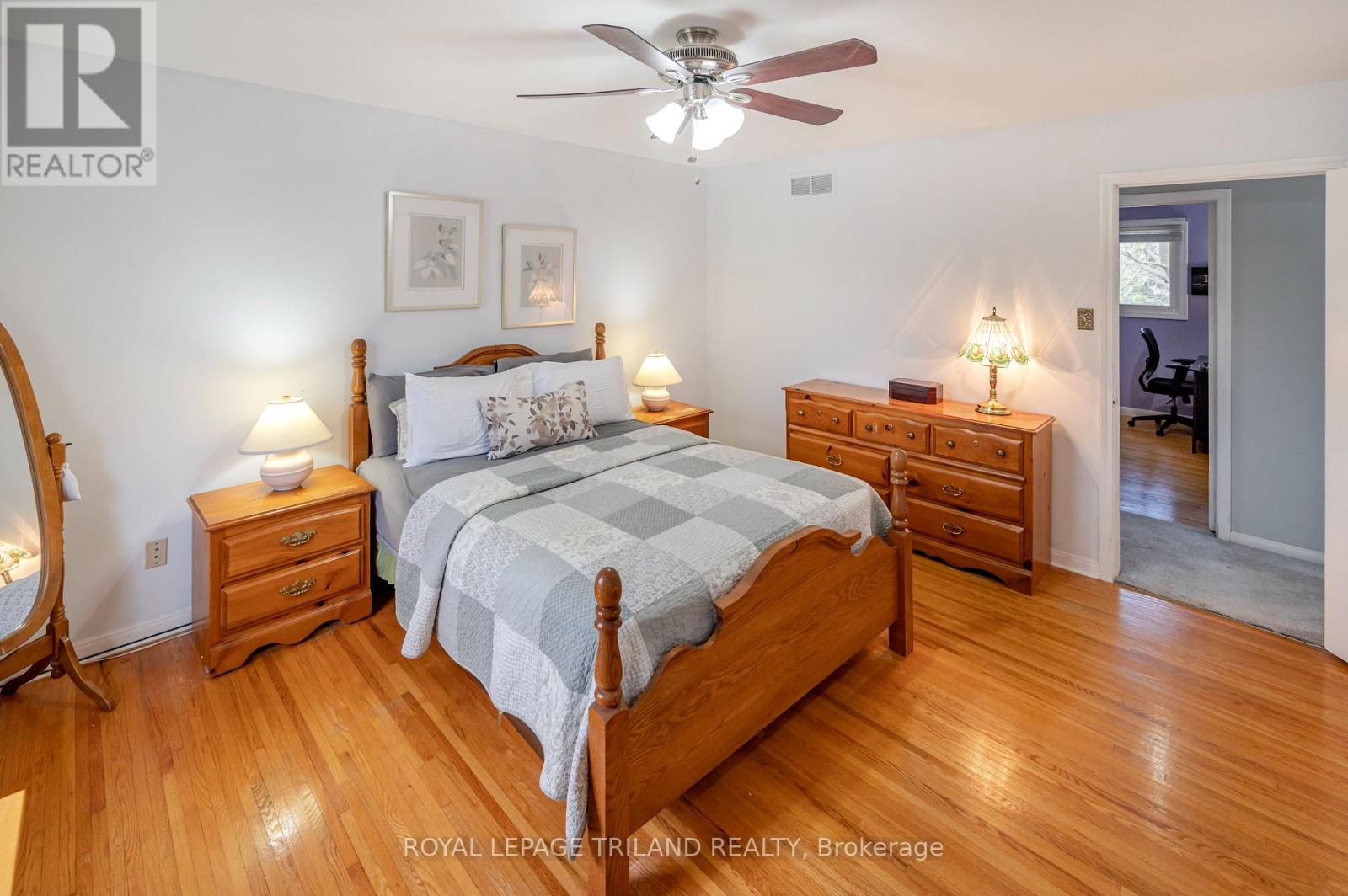 392 VILLAGE GREEN AVENUE - 22