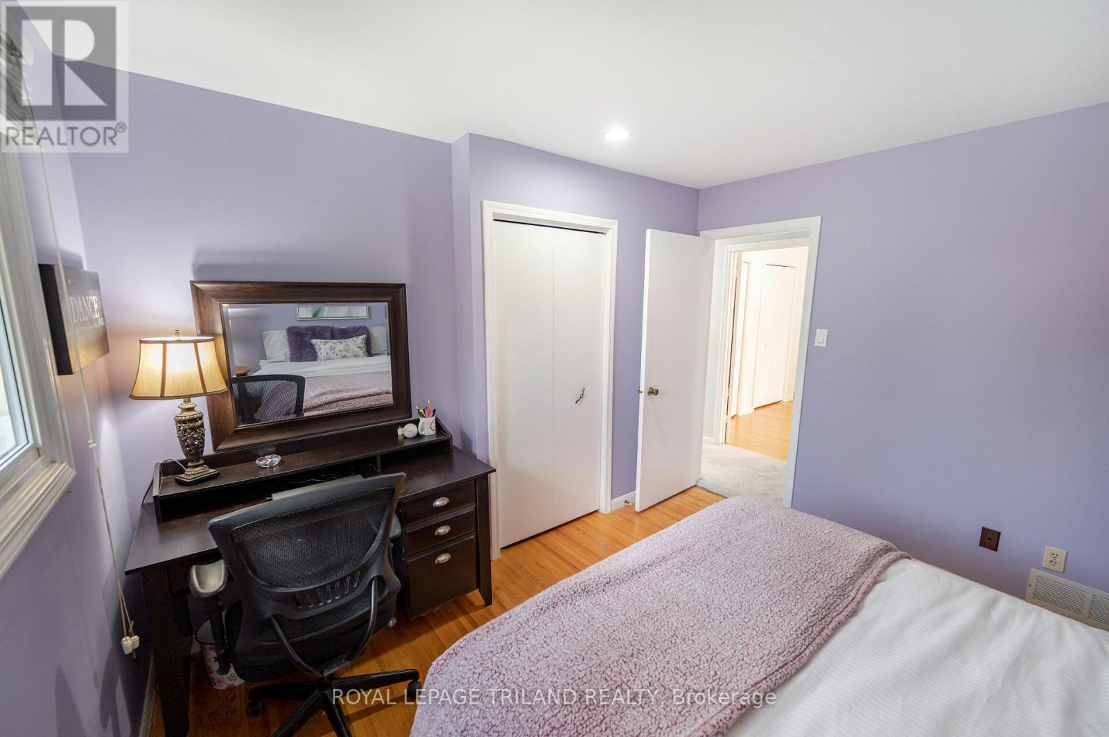 392 VILLAGE GREEN AVENUE - 25