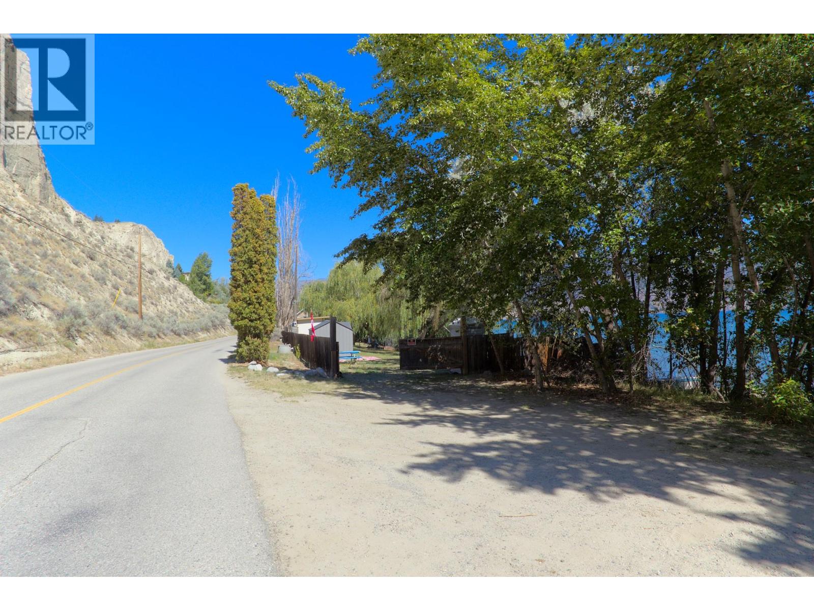 17001 Lakeshore Drive N, Summerland