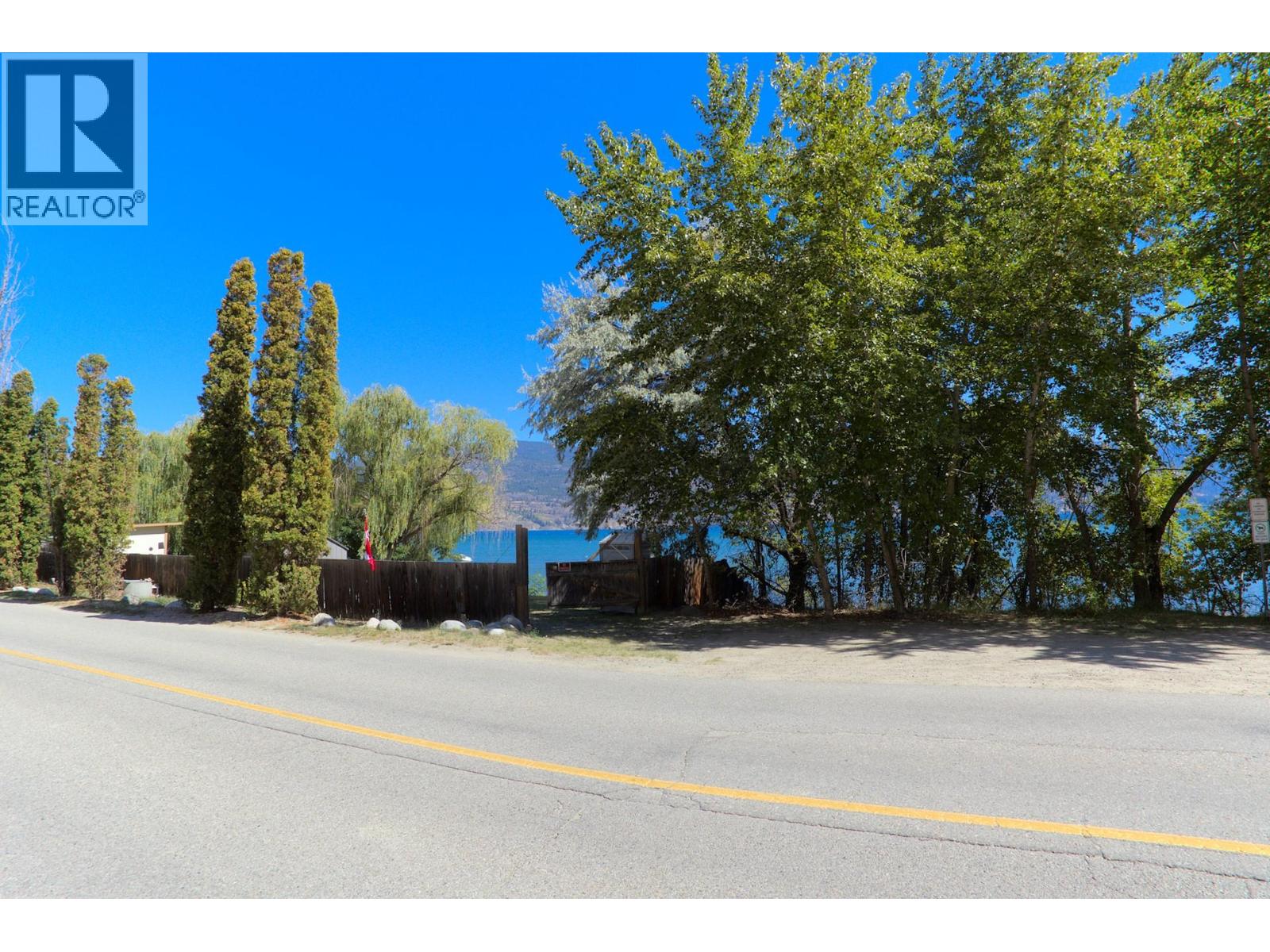 17001 Lakeshore Drive N, Summerland