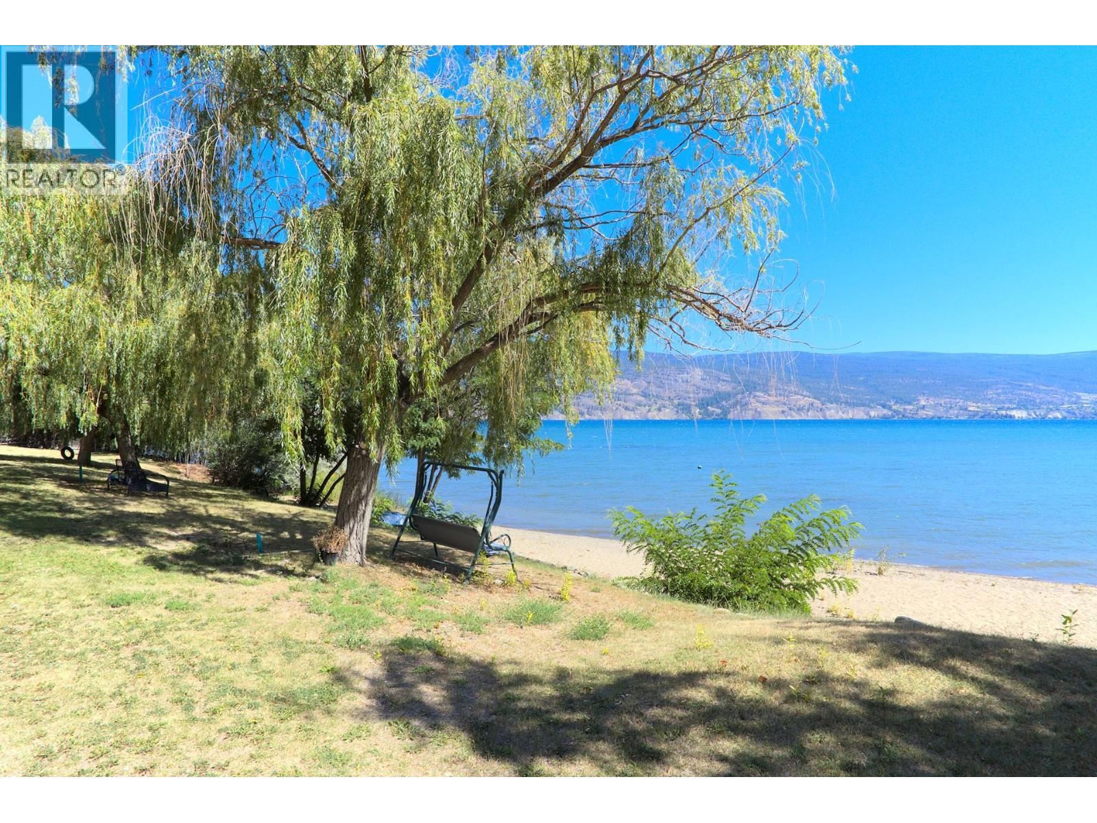 17001 Lakeshore Drive N, Summerland