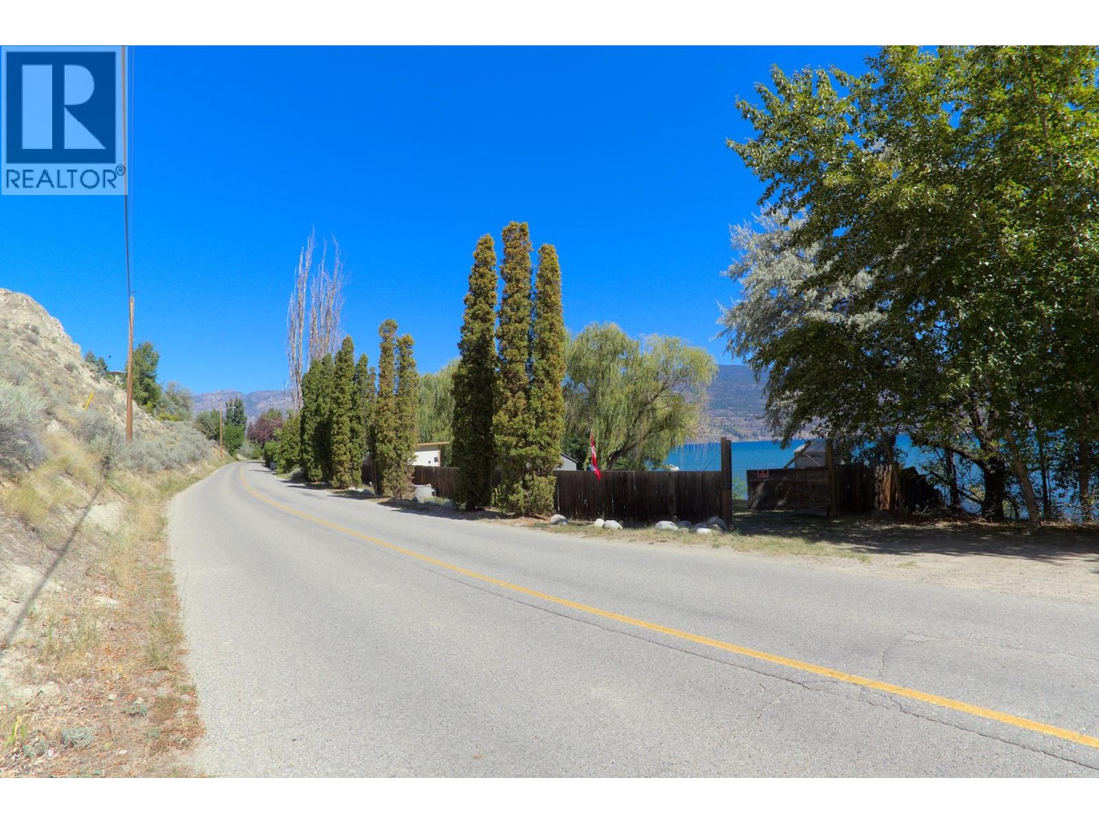 17001 Lakeshore Drive N, Summerland