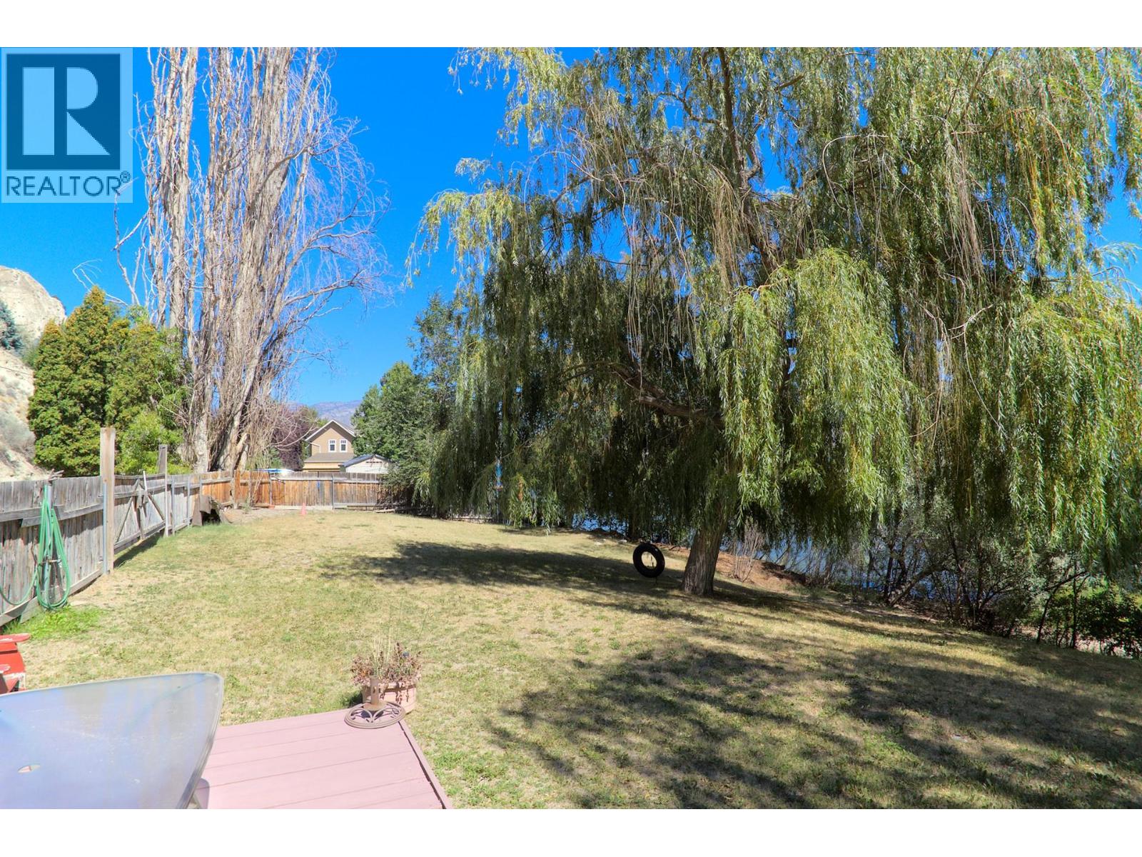 17001 Lakeshore Drive N, Summerland