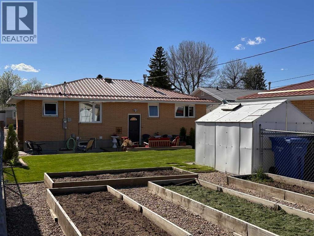 2231 20 Avenue SE — photo 35