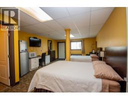 5002 50 Avenue, Pouce Coupe, BC V0C2C0 Photo 7