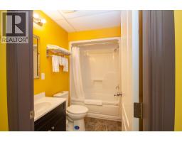 5002 50 Avenue, Pouce Coupe, BC V0C2C0 Photo 6