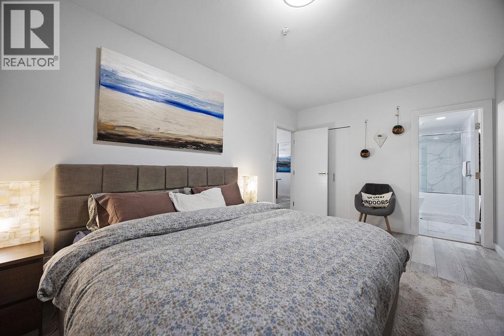 2 Bed, 2 Bath Condo for Sale in Vancouver – 1007 1177 HORNBY STREET, Vancouver – MLS# R3114637