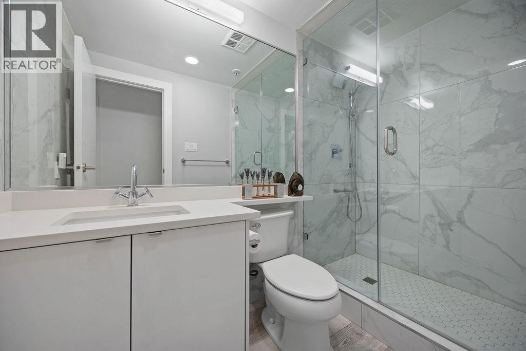 2 Bed, 2 Bath Condo for Sale in Vancouver – 1007 1177 HORNBY STREET, Vancouver – MLS# R3114637 - Image 6
