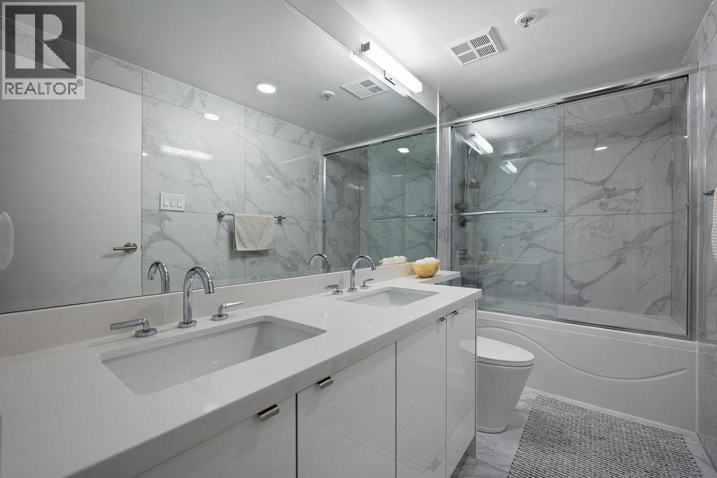 2 Bed, 2 Bath Condo for Sale in Vancouver – 1007 1177 HORNBY STREET, Vancouver – MLS# R3114637 - Image 10