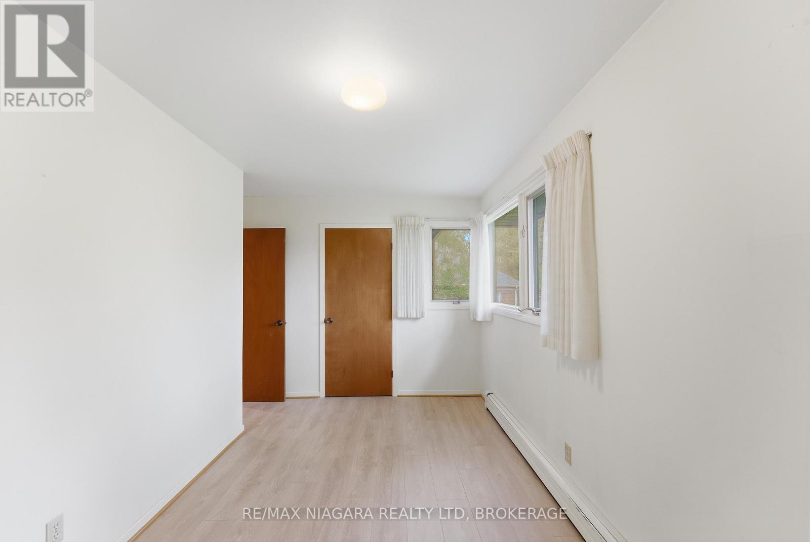 61 MELROSE DRIVE - 16